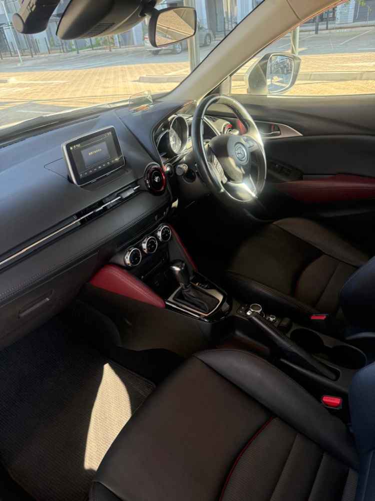 2015 Mazda C-X3 product image