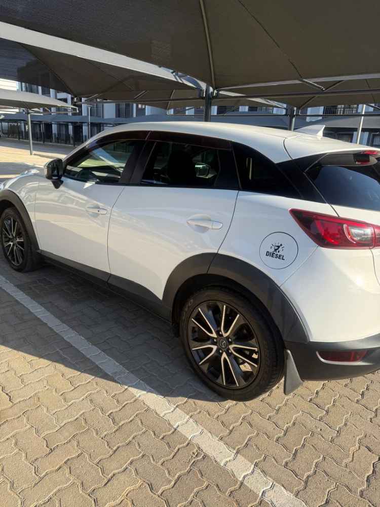 2015 Mazda C-X3 product image