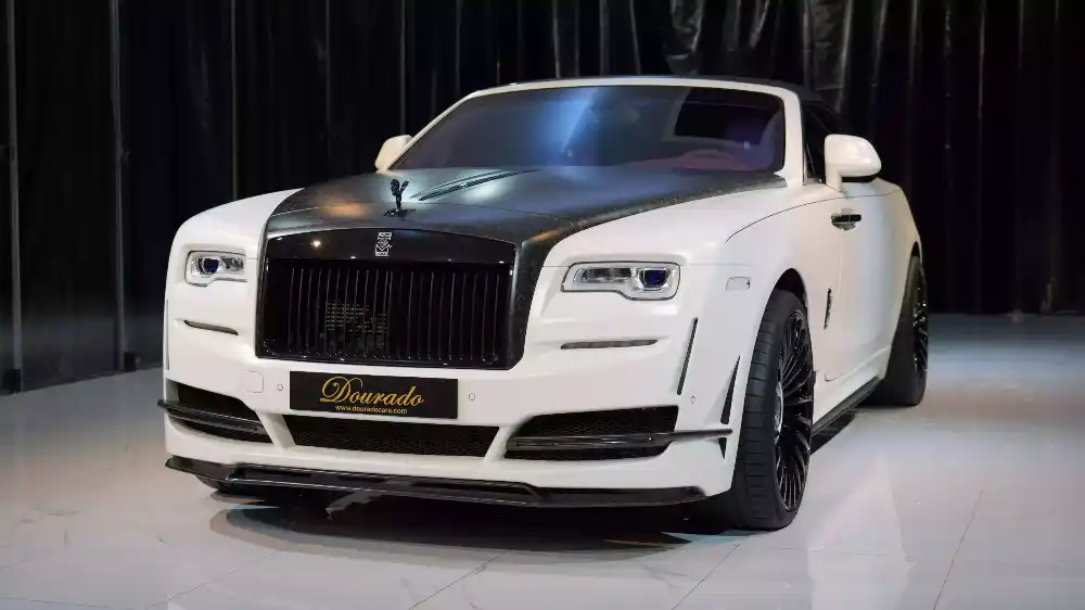 ["695da7b307122_Rolls-Royce-Dawn-Onyx-Concept-in-Special-Paint-White-Satin-Finish3-scaled.webp"] Product image