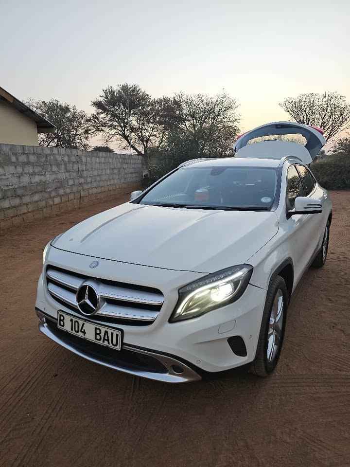 2015 Mercedes-Benz product image