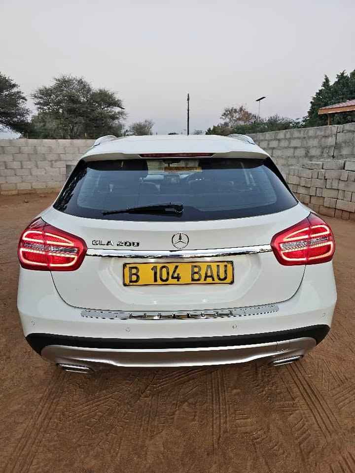 2015 Mercedes-Benz product image